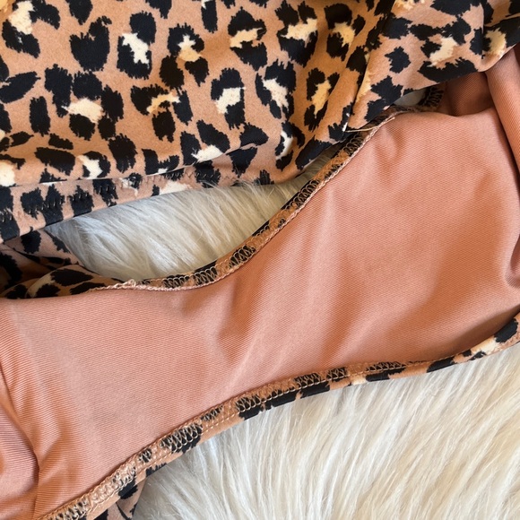 Aerie one piece L - Picture 5 of 5